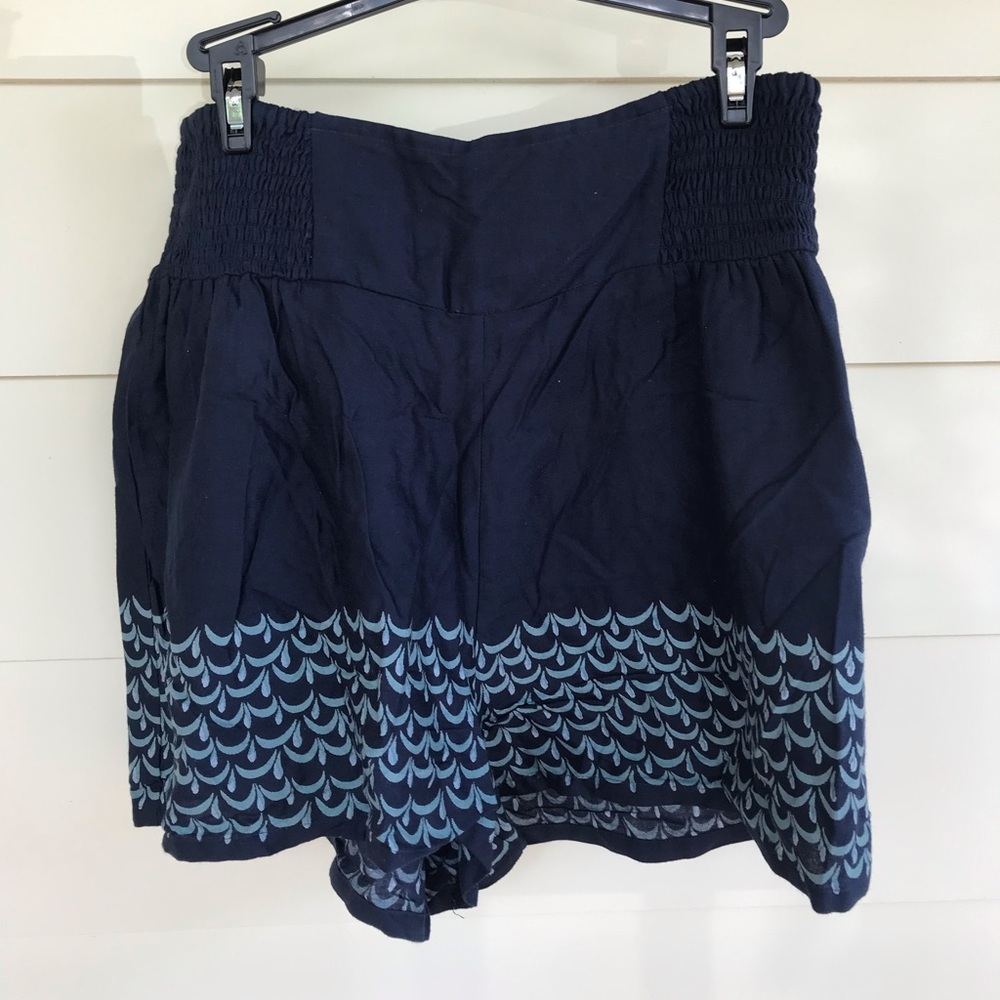 Urban outfitters kimchi blue high rise shorts M